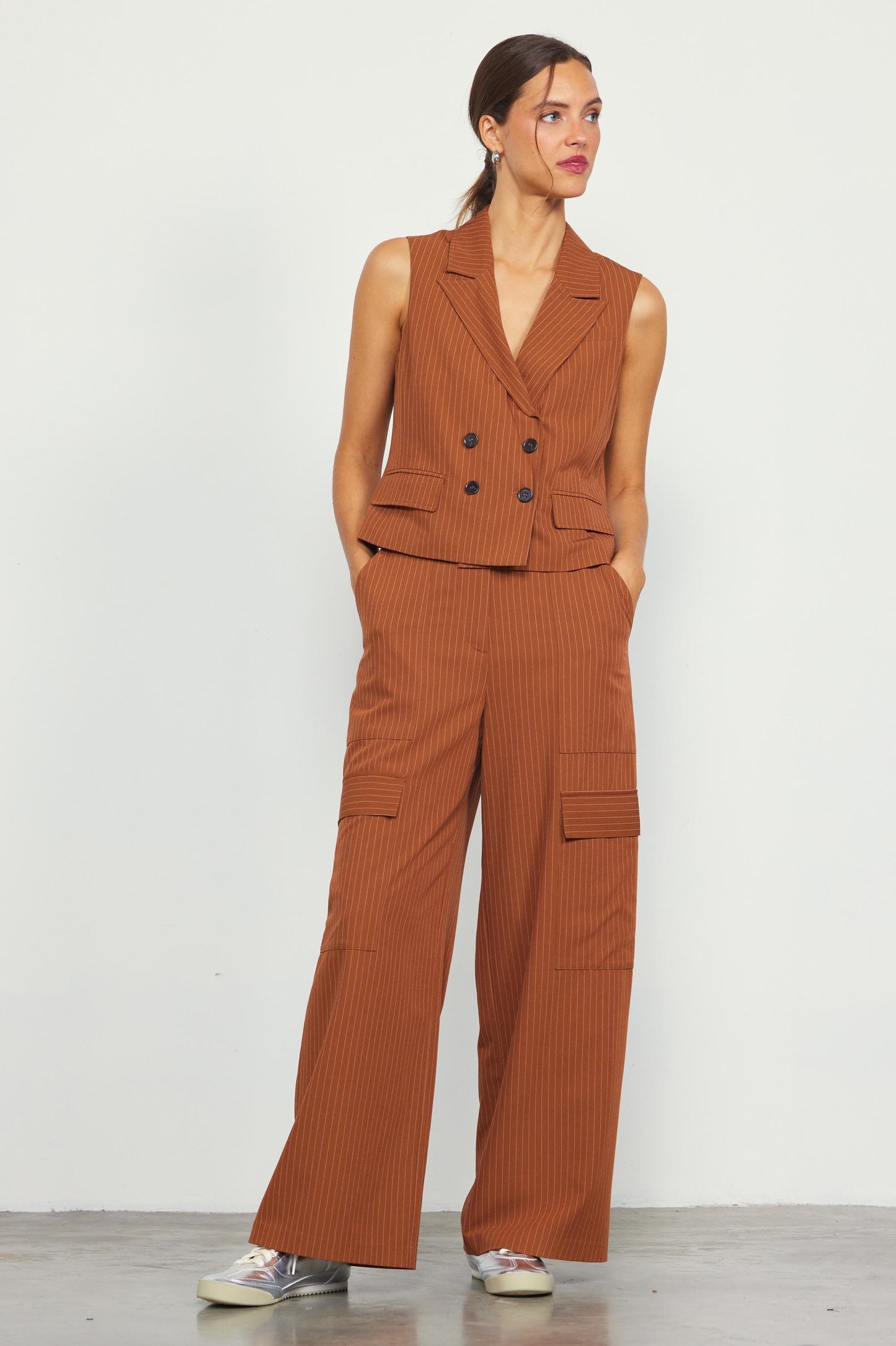 SET ANTONIA