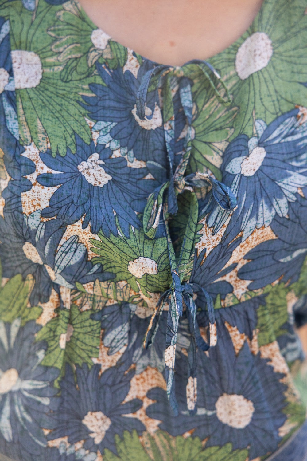 BLUSA FLORAL NAVY